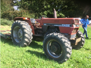 Traktors CASE IH