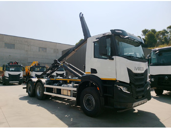 Pacēlājs ar āķi IVECO X-WAY