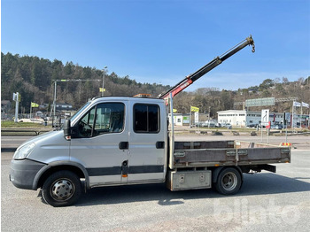 Automašīna ar kravas platformu IVECO Daily
