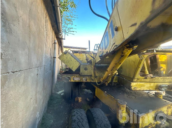 Riteņu ekskavators Liebherr A901: foto 4