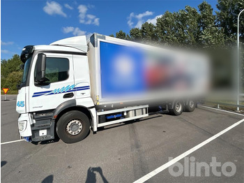 Kravas automašīna ar slēgto virsbūvi MERCEDES-BENZ