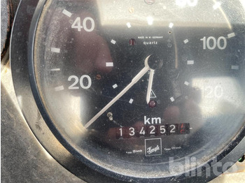 Bortu kravas automašīna/ Platforma Mercedes Benz Unimog 424 (1981): foto 5 Bortu kravas automašīna/ Platforma Mercedes Benz Unimog 424 (1981): foto 5