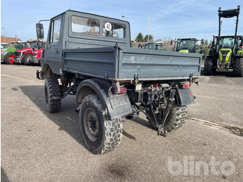 Bortu kravas automašīna/ Platforma Mercedes Benz Unimog 424 (1981): foto 4 Bortu kravas automašīna/ Platforma Mercedes Benz Unimog 424 (1981): foto 4