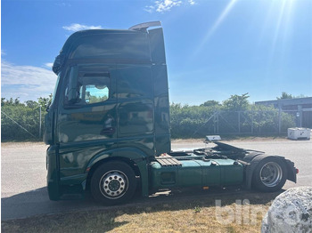 Vilcējs MERCEDES-BENZ Actros