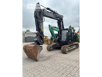 Kāpurķēžu ekskavators CATERPILLAR 323