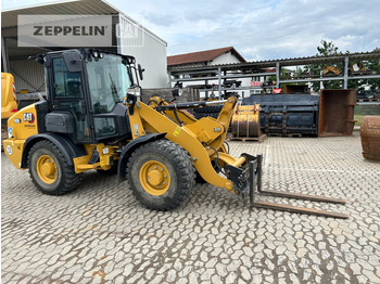 Riteņu iekrāvējs CATERPILLAR 906