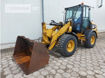Riteņu iekrāvējs CATERPILLAR 908M