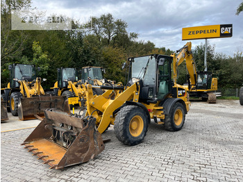 Riteņu iekrāvējs CATERPILLAR 908M