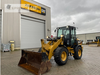Riteņu iekrāvējs CATERPILLAR 908M