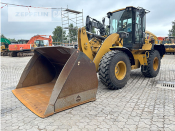 Riteņu iekrāvējs CATERPILLAR 926M