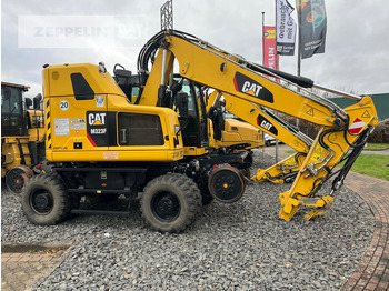 Ekskavators CATERPILLAR M323F