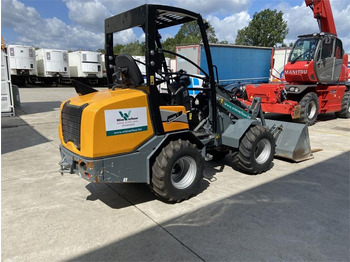 Mini iekrāvējs GiANT G2700 Xtra HD (6436): foto 4 Mini iekrāvējs GiANT G2700 Xtra HD (6436): foto 4