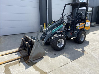 Mini iekrāvējs GiANT G2700 Xtra HD (6436): foto 2 Mini iekrāvējs GiANT G2700 Xtra HD (6436): foto 2