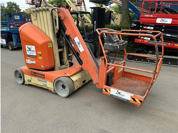 Torņa pacēlājs JLG