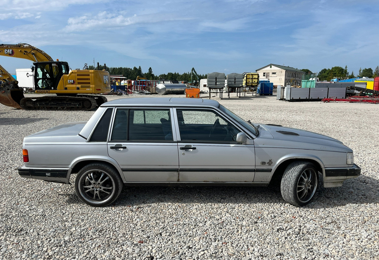 1992 VOLVO 740SE 2.3 85kW - Vieglā automašīna: foto 3 1992 VOLVO 740SE 2.3 85kW - Vieglā automašīna: foto 3