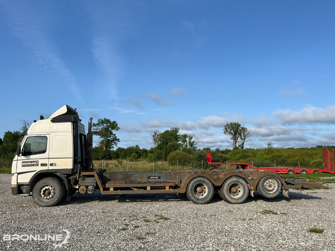 1999 Volvo FM12 8x4 Metsatehnika veok - Autovedējs: foto 5 1999 Volvo FM12 8x4 Metsatehnika veok - Autovedējs: foto 5