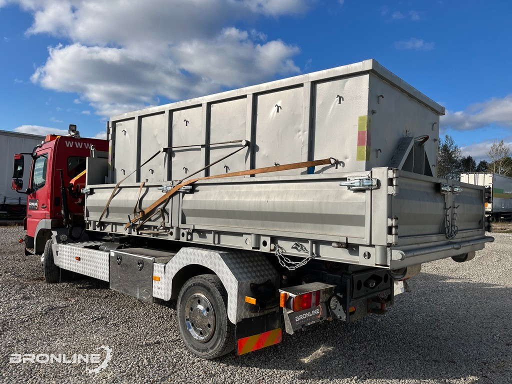 2007 Mercedes-Benz Atego 1024 Crane+Winch+Hooklift - Pacēlājs ar āķi, Kravas auto ar manipulatoru: foto 4 2007 Mercedes-Benz Atego 1024 Crane+Winch+Hooklift - Pacēlājs ar āķi, Kravas auto ar manipulatoru: foto 4