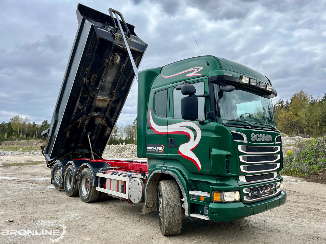 2013 V8 SCANIA R560 8X4 Tipper/Kallur/Retarder - Kravas automašīna pašizgāzējs: foto 1 2013 V8 SCANIA R560 8X4 Tipper/Kallur/Retarder - Kravas automašīna pašizgāzējs: foto 1