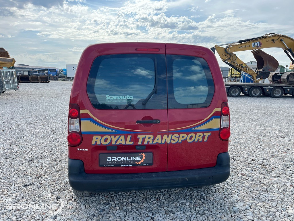 2015 Citroën Berlingo 1.6 84kW - Vieglā automašīna: foto 4 2015 Citroën Berlingo 1.6 84kW - Vieglā automašīna: foto 4