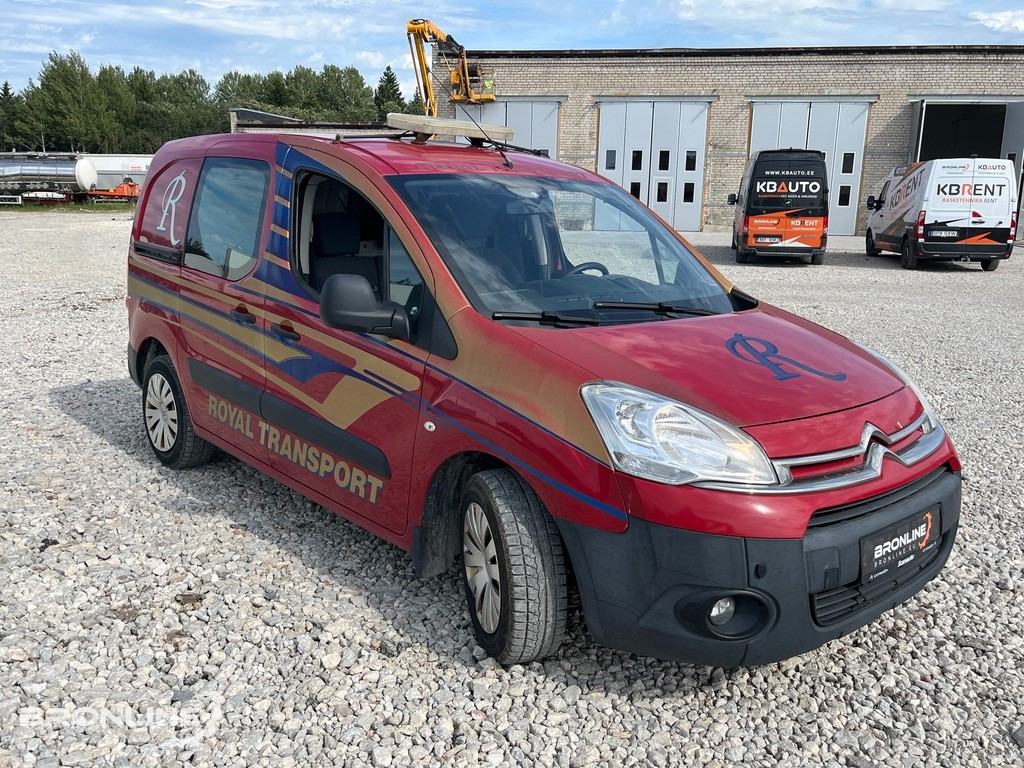 2015 Citroën Berlingo 1.6 84kW - Vieglā automašīna: foto 1 2015 Citroën Berlingo 1.6 84kW - Vieglā automašīna: foto 1