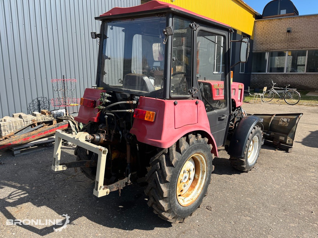 2016 Belarus 320.4 Tractor + Snow plow - Traktors, Sniega arkls: foto 5 2016 Belarus 320.4 Tractor + Snow plow - Traktors, Sniega arkls: foto 5
