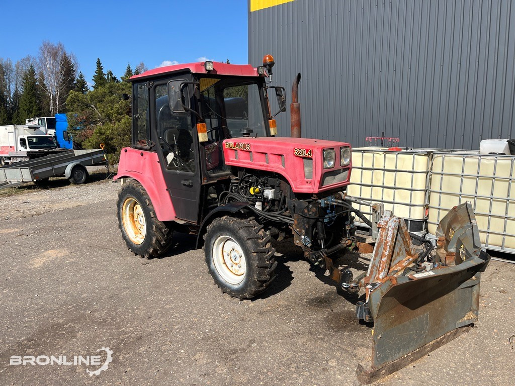 2016 Belarus 320.4 Tractor + Snow plow - Traktors, Sniega arkls: foto 2 2016 Belarus 320.4 Tractor + Snow plow - Traktors, Sniega arkls: foto 2