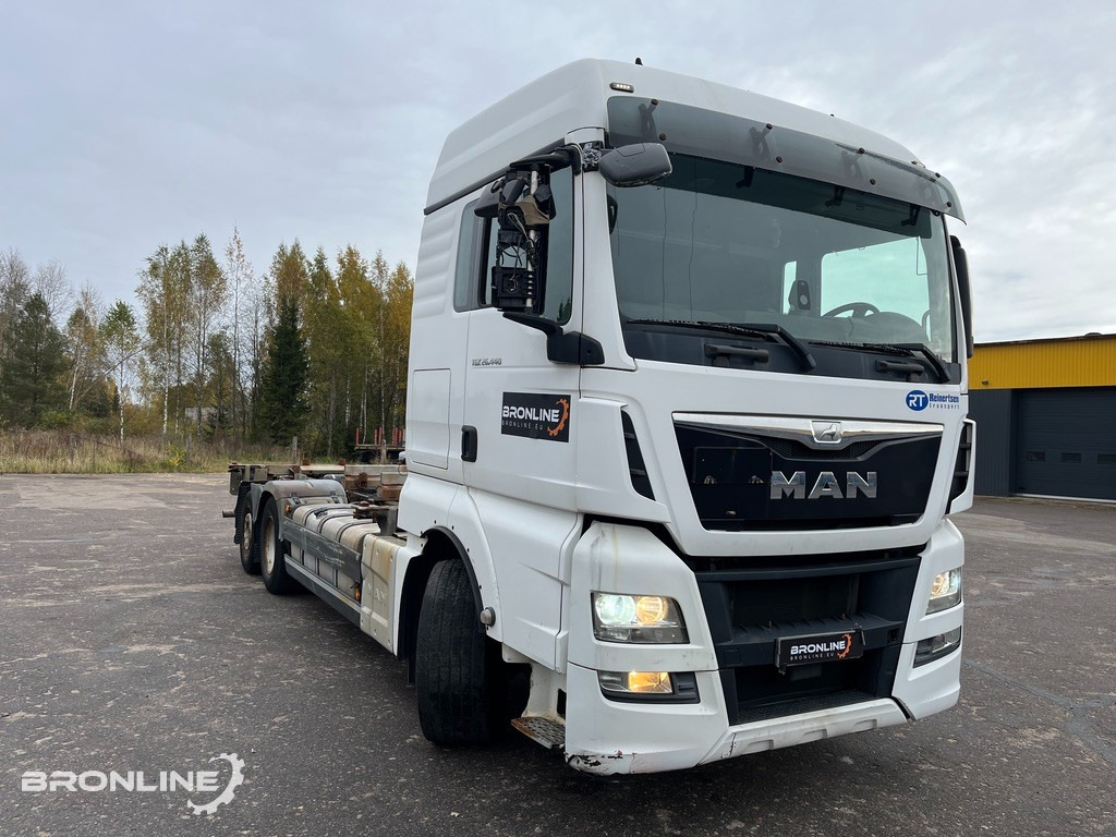 2016 MAN TGX 26.440 6x2 BDF - Konteineru vedējs/ Kravas automašīna ar noņemamā virsbūve: foto 2 2016 MAN TGX 26.440 6x2 BDF - Konteineru vedējs/ Kravas automašīna ar noņemamā virsbūve: foto 2