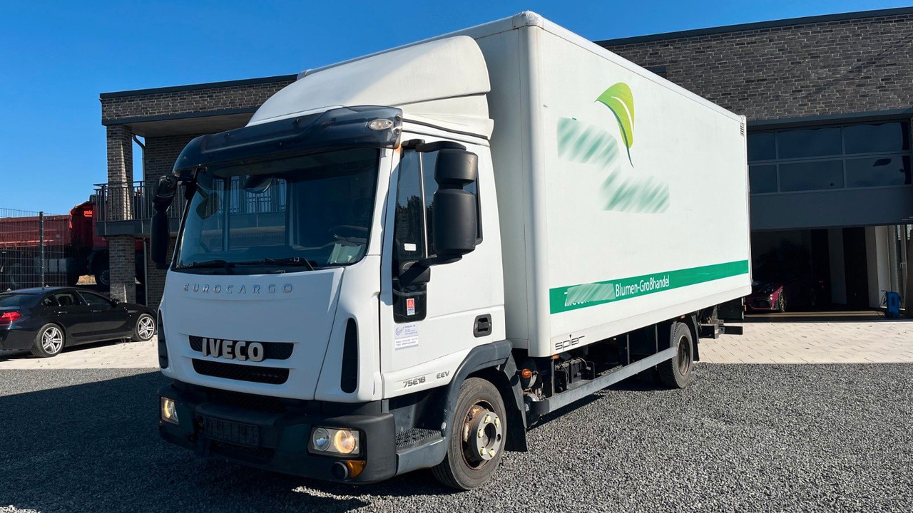Iveco ML75E18 Blumen Koffer LBW Klimaanlage EEV ML80 Iveco ML75E18 Blumen Koffer LBW Klimaanlage EEV ML80 - Furgons ar slēgtā virsbūve: foto 2 Iveco ML75E18 Blumen Koffer LBW Klimaanlage EEV ML80 Iveco ML75E18 Blumen Koffer LBW Klimaanlage EEV ML80 - Furgons ar slēgtā virsbūve: foto 2