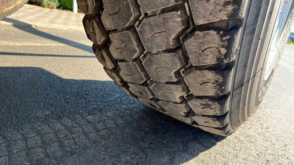 Langendorf SKS-HS 18/29 Kipper Mulde Kippmulde Langendorf SKS-HS 18/29 Kipper Mulde Kippmulde - Puspiekabe pašizgāzējs: foto 5 Langendorf SKS-HS 18/29 Kipper Mulde Kippmulde Langendorf SKS-HS 18/29 Kipper Mulde Kippmulde - Puspiekabe pašizgāzējs: foto 5