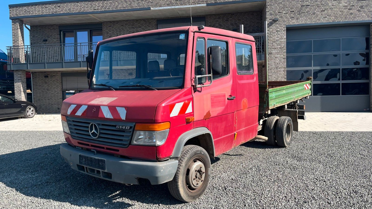Mercedes-Benz Vario 614 DK Kipper Doka Mercedes-Benz Vario 614 DK Kipper Doka - Komercauto pašizgāzējs, Kravas-pasažieru furgons: foto 2 Mercedes-Benz Vario 614 DK Kipper Doka Mercedes-Benz Vario 614 DK Kipper Doka - Komercauto pašizgāzējs, Kravas-pasažieru furgons: foto 2