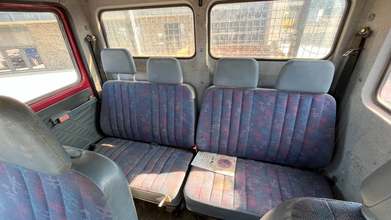 Komercauto pašizgāzējs, Kravas-pasažieru furgons Mercedes-Benz Vario 614 DK Kipper Doka Mercedes-Benz Vario 614 DK Kipper Doka: foto 10 Komercauto pašizgāzējs, Kravas-pasažieru furgons Mercedes-Benz Vario 614 DK Kipper Doka Mercedes-Benz Vario 614 DK Kipper Doka: foto 10