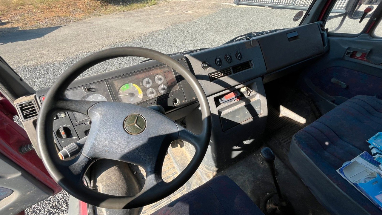 Komercauto pašizgāzējs, Kravas-pasažieru furgons Mercedes-Benz Vario 614 DK Kipper Doka Mercedes-Benz Vario 614 DK Kipper Doka: foto 9 Komercauto pašizgāzējs, Kravas-pasažieru furgons Mercedes-Benz Vario 614 DK Kipper Doka Mercedes-Benz Vario 614 DK Kipper Doka: foto 9