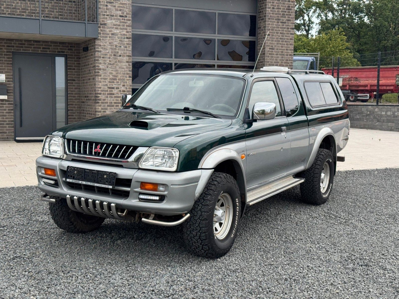 Mitsubishi L200 Klima - SUV: foto 2 Mitsubishi L200 Klima - SUV: foto 2