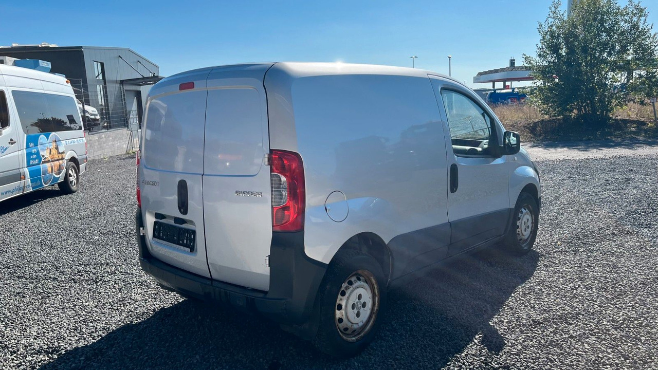 Peugeot Bipper Basis Kopfdichtungsschaden - Vieglā automašīna: foto 4 Peugeot Bipper Basis Kopfdichtungsschaden - Vieglā automašīna: foto 4