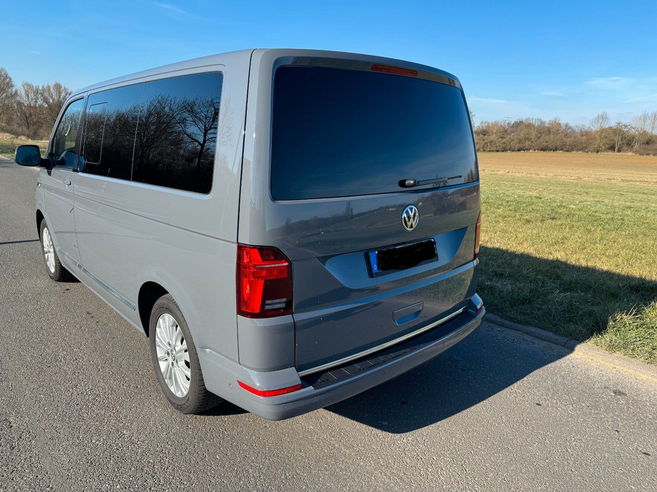 Volkswagen T6.1 Transporter Multivan Generation Six 4x4 - Pasažieru furgons: foto 5 Volkswagen T6.1 Transporter Multivan Generation Six 4x4 - Pasažieru furgons: foto 5
