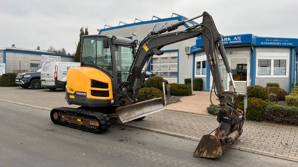 Volvo ECR35D Minibagger 3500 Kg SW MS03 ab 454€ mtl. - Mini-ekskavators: foto 1 Volvo ECR35D Minibagger 3500 Kg SW MS03 ab 454€ mtl. - Mini-ekskavators: foto 1