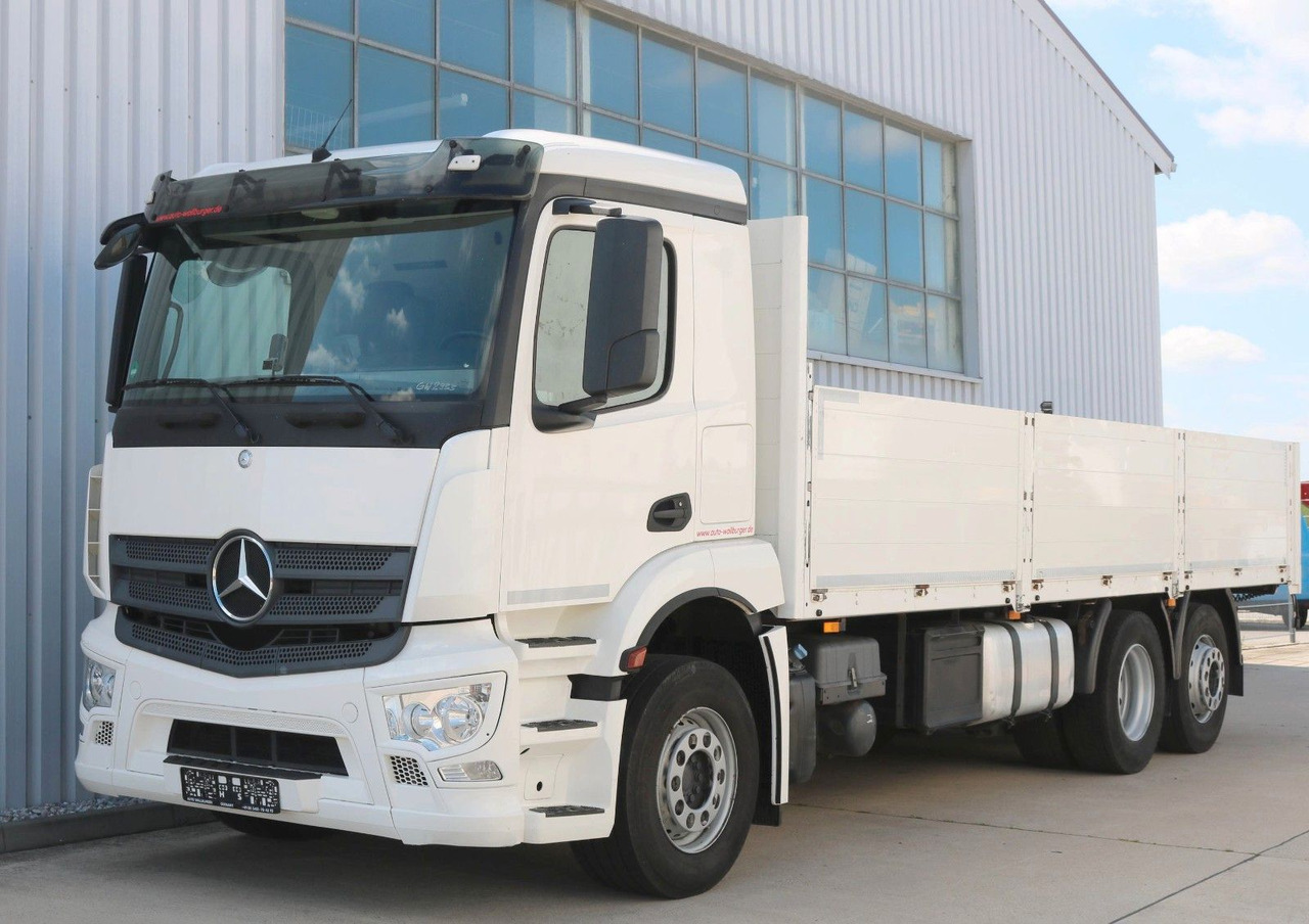 Mercedes-Benz Antos 2641L Prits. / Staplerhaltg. Stahltransp. - Bortu kravas automašīna/ Platforma: foto 1 Mercedes-Benz Antos 2641L Prits. / Staplerhaltg. Stahltransp. - Bortu kravas automašīna/ Platforma: foto 1