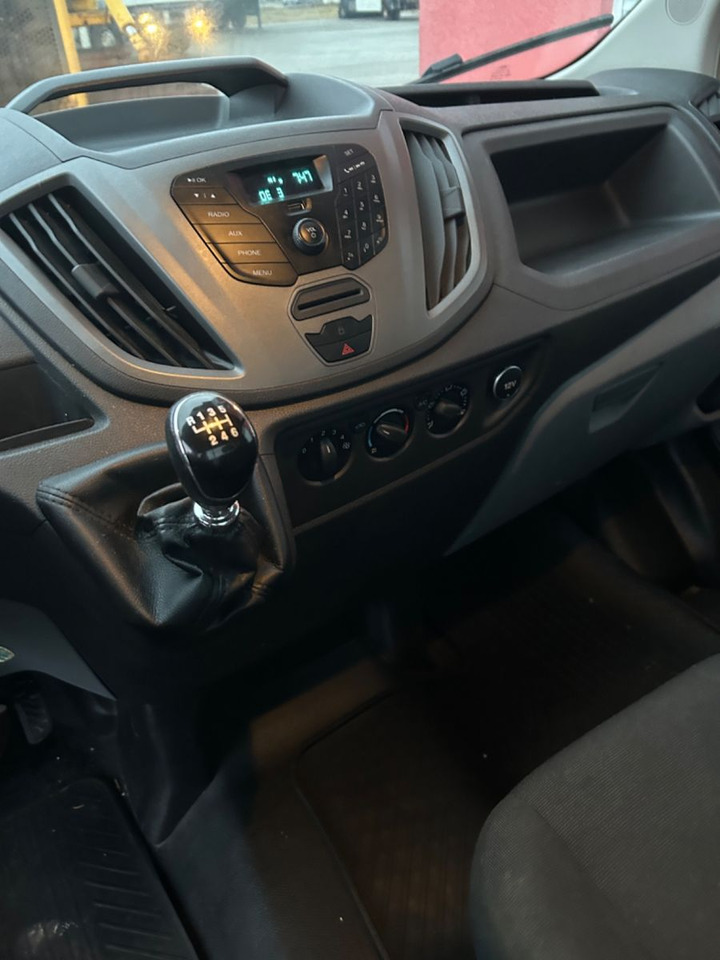 Ford TR Pritsche EL L 2 350/92 Kran - Automašīna ar kravas platformu: foto 4 Ford TR Pritsche EL L 2 350/92 Kran - Automašīna ar kravas platformu: foto 4