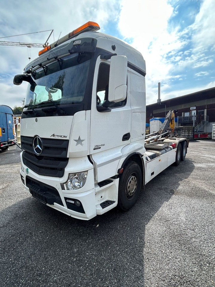 Mercedes-Benz Actros 2646 6x2 BL - Pacēlājs ar āķi: foto 1 Mercedes-Benz Actros 2646 6x2 BL - Pacēlājs ar āķi: foto 1