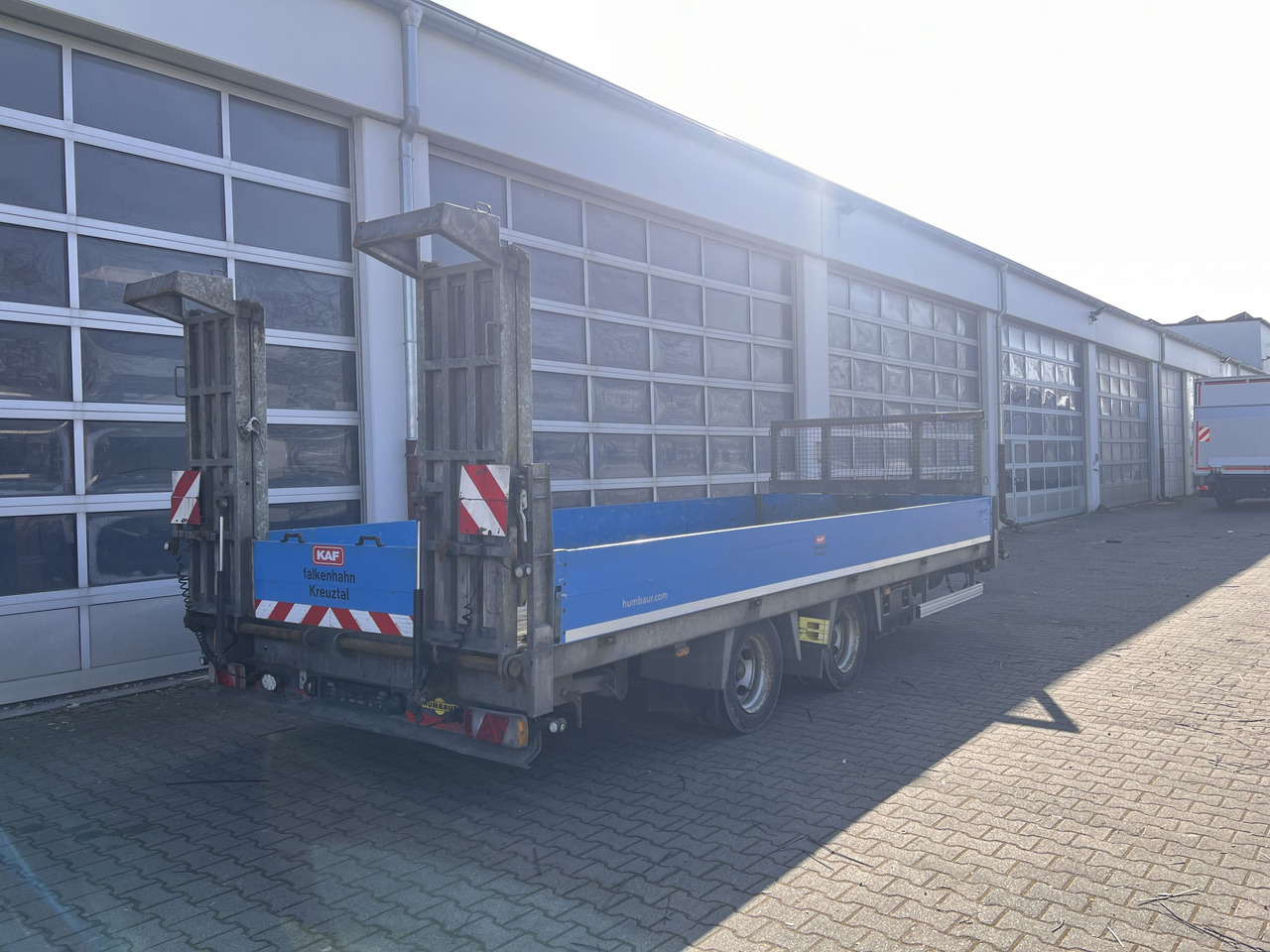 Humbaur HBTZ 136224 TA-BS 13,6 t Tandemtieflader - Piekabe zema profila platforma: foto 5 Humbaur HBTZ 136224 TA-BS 13,6 t Tandemtieflader - Piekabe zema profila platforma: foto 5