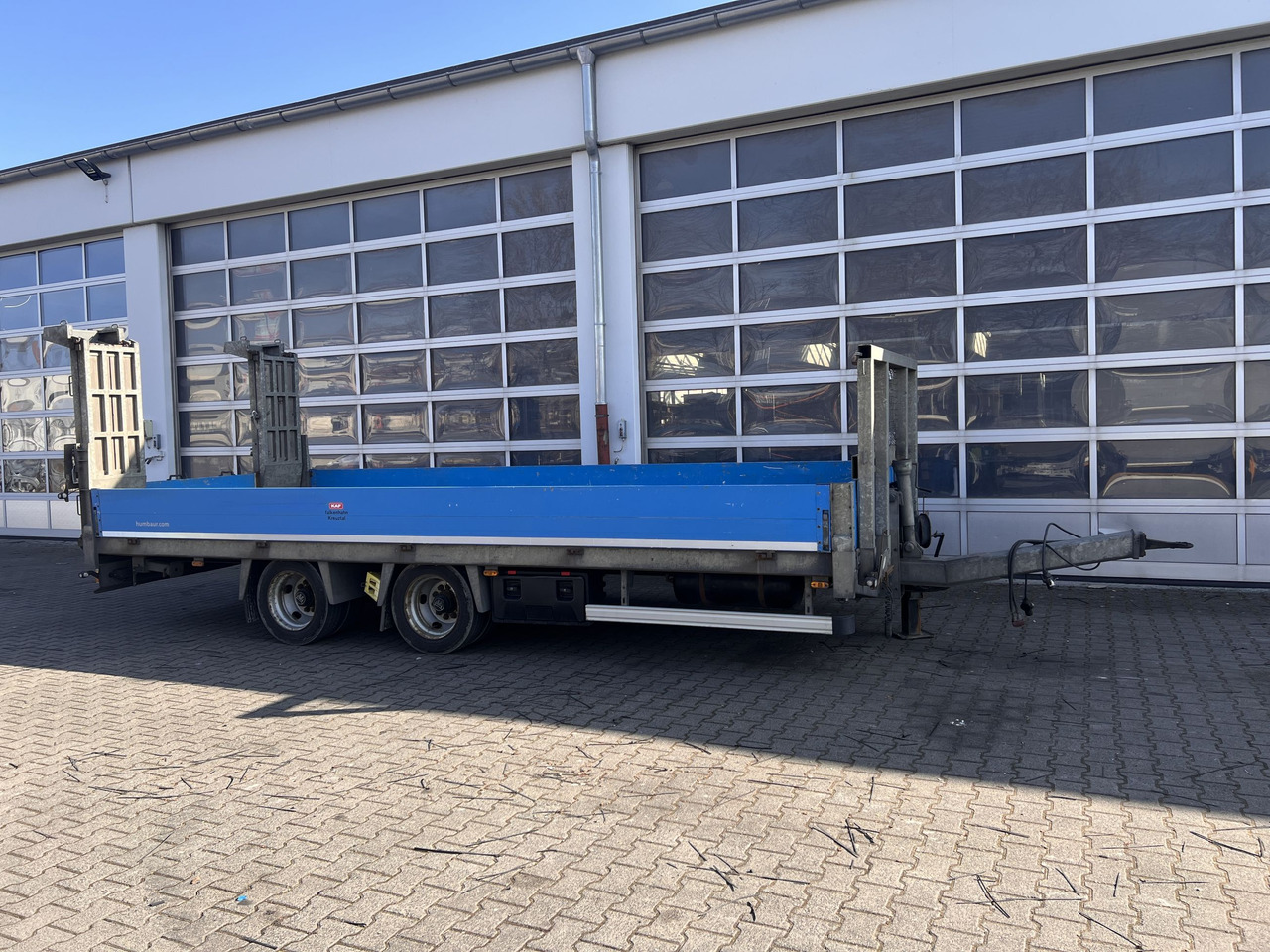 Humbaur HBTZ 136224 TA-BS 13,6 t Tandemtieflader - Piekabe zema profila platforma: foto 1 Humbaur HBTZ 136224 TA-BS 13,6 t Tandemtieflader - Piekabe zema profila platforma: foto 1