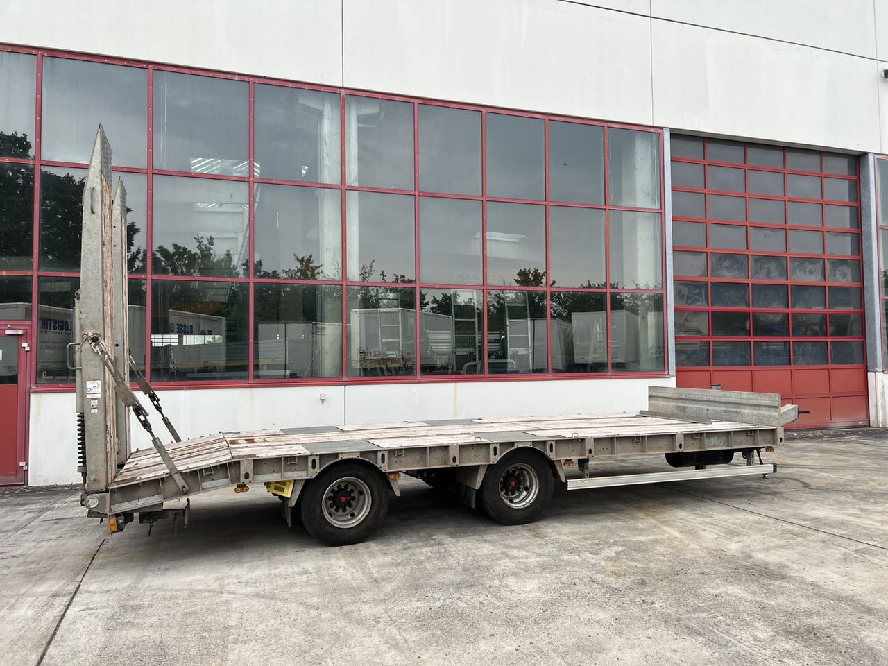 Humbaur HBTZ 21 t Tandemtieflader - Piekabe zema profila platforma: foto 3 Humbaur HBTZ 21 t Tandemtieflader - Piekabe zema profila platforma: foto 3