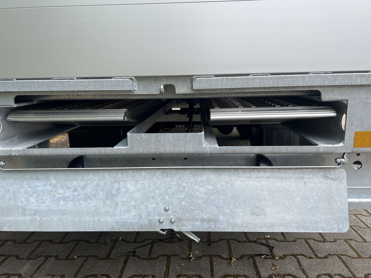 Bortu piekabe/ Platforma Möslein  14,4 t Tandem- Pritschenanhänger- Tieflader: foto 9