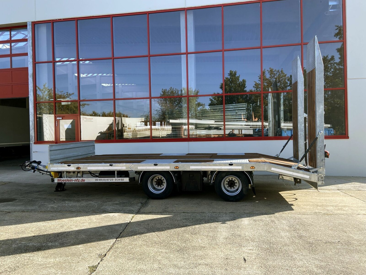 Möslein 21 t Tandemtieflader, Luftgefedert, NEU - Piekabe zema profila platforma: foto 3 Möslein 21 t Tandemtieflader, Luftgefedert, NEU - Piekabe zema profila platforma: foto 3