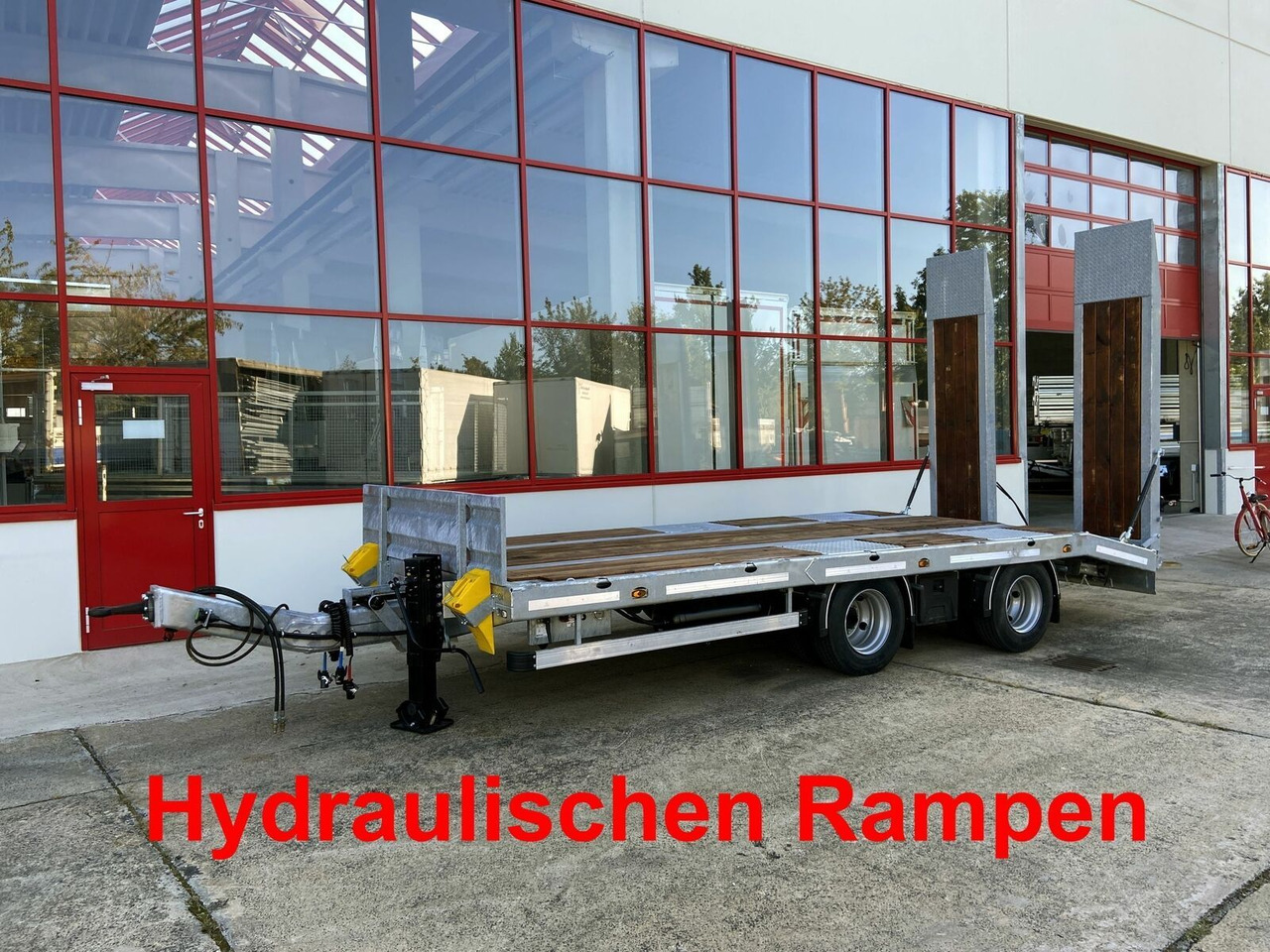 Möslein 21 t Tandemtieflader, hydr. Rampen, NEU - Piekabe zema profila platforma: foto 2 Möslein 21 t Tandemtieflader, hydr. Rampen, NEU - Piekabe zema profila platforma: foto 2