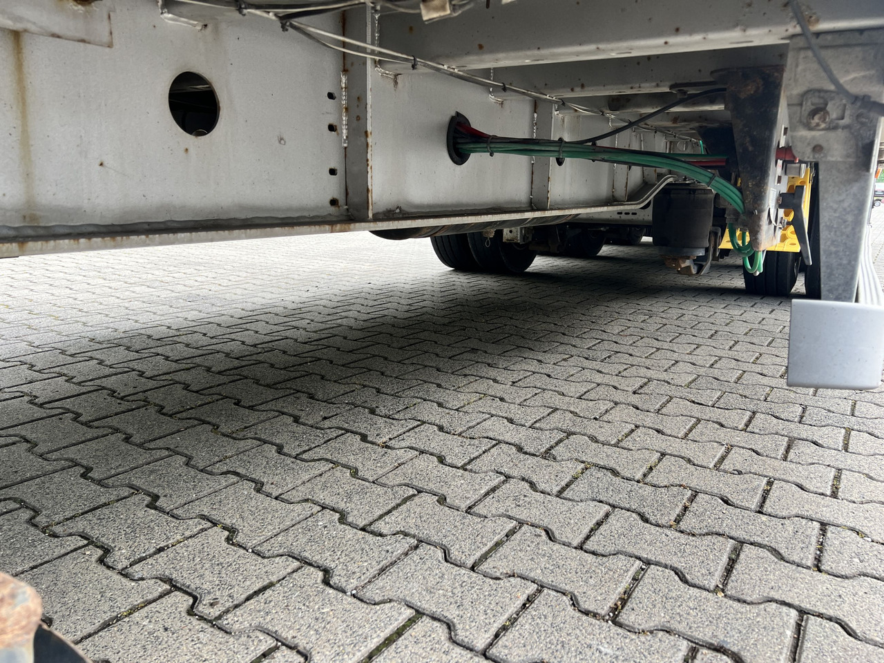 Möslein STO 3 Schwebheim 3 Achs Satteltieflader - Puspiekabe zema profila platforma: foto 2 Möslein STO 3 Schwebheim 3 Achs Satteltieflader - Puspiekabe zema profila platforma: foto 2