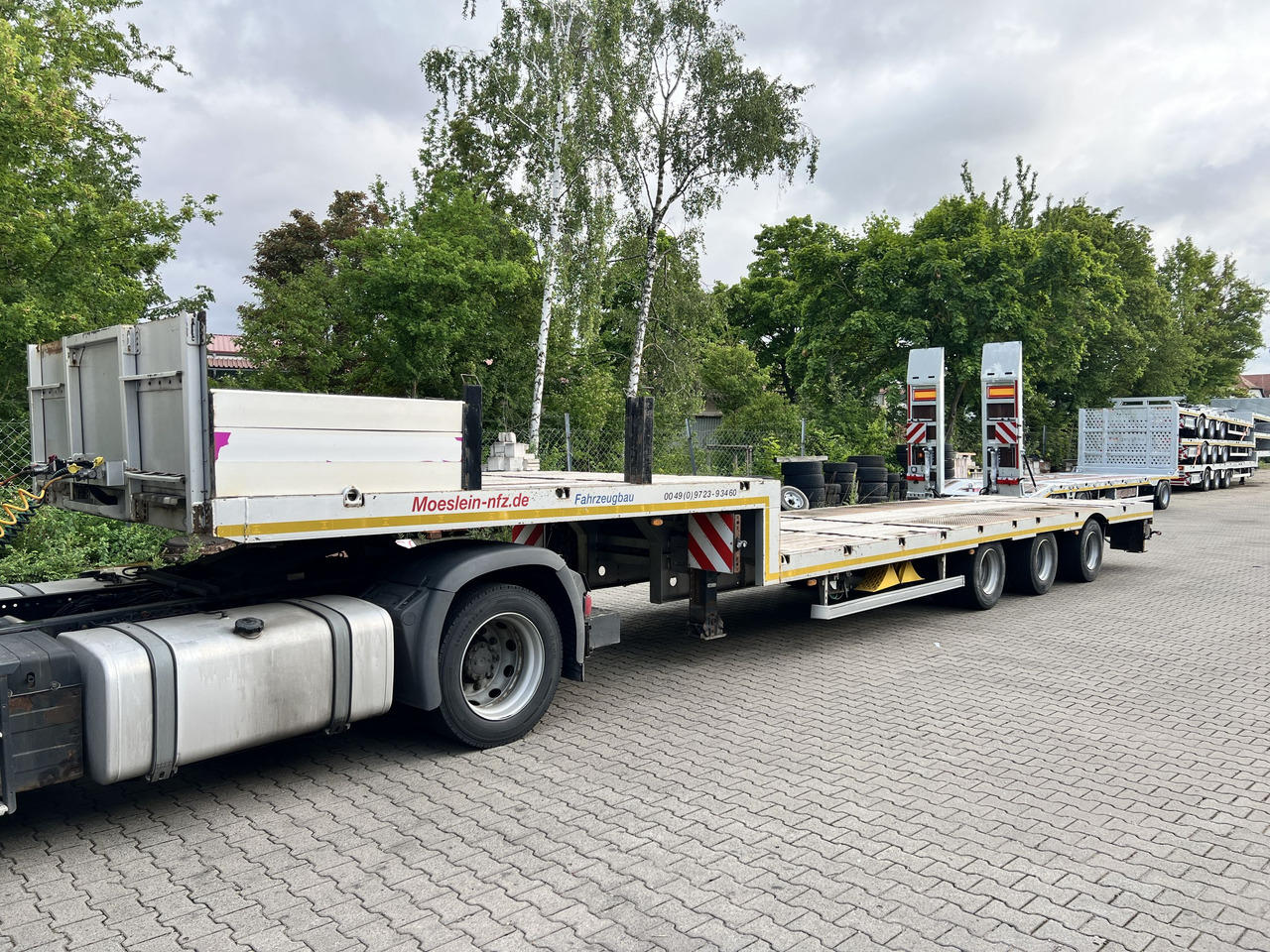 Möslein STO 3 Schwebheim 3 Achs Satteltieflader - Puspiekabe zema profila platforma: foto 3 Möslein STO 3 Schwebheim 3 Achs Satteltieflader - Puspiekabe zema profila platforma: foto 3