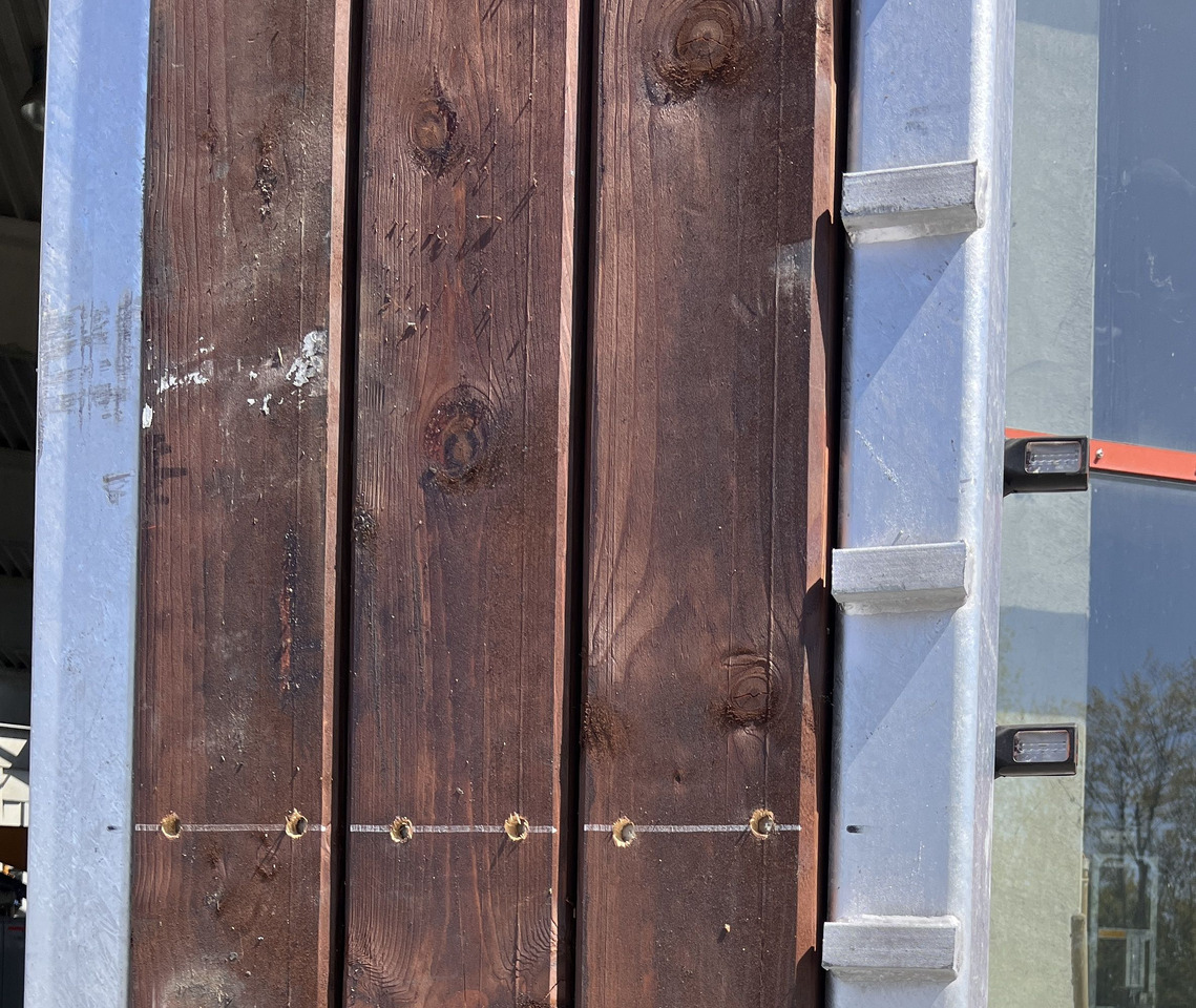 Möslein T 3-6,60 VB 3 Achs Tieflader- Anhänger, Luftgefedert, Verbreiterung - Piekabe zema profila platforma: foto 5 Möslein T 3-6,60 VB 3 Achs Tieflader- Anhänger, Luftgefedert, Verbreiterung - Piekabe zema profila platforma: foto 5