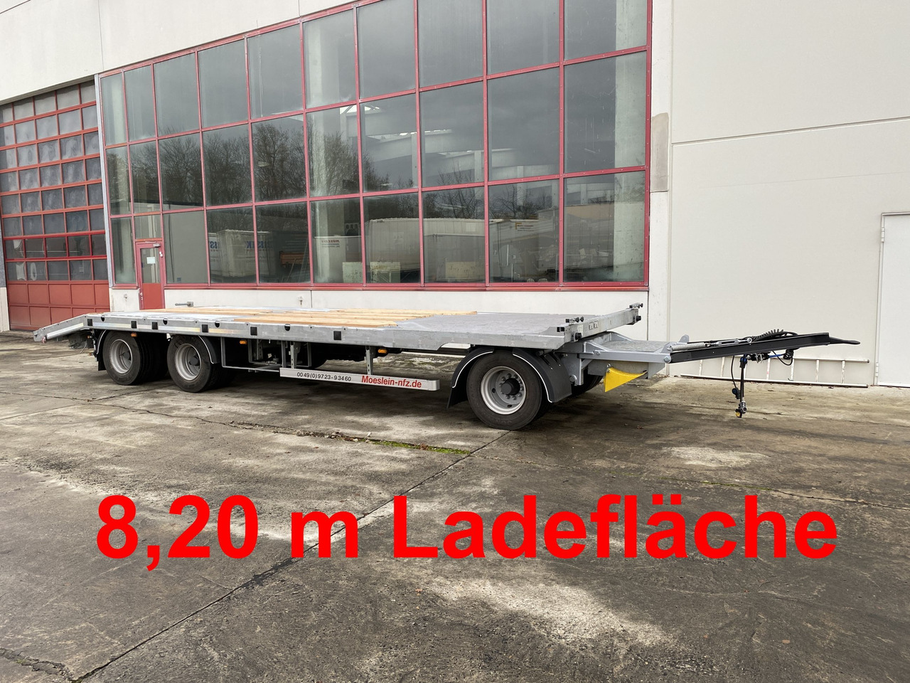 Möslein T 3-8,20 P OR 3 Achs Tieflader gerader Ladefläche 8,10 m,Neufahrzeug - Piekabe zema profila platforma: foto 1 Möslein T 3-8,20 P OR 3 Achs Tieflader gerader Ladefläche 8,10 m,Neufahrzeug - Piekabe zema profila platforma: foto 1