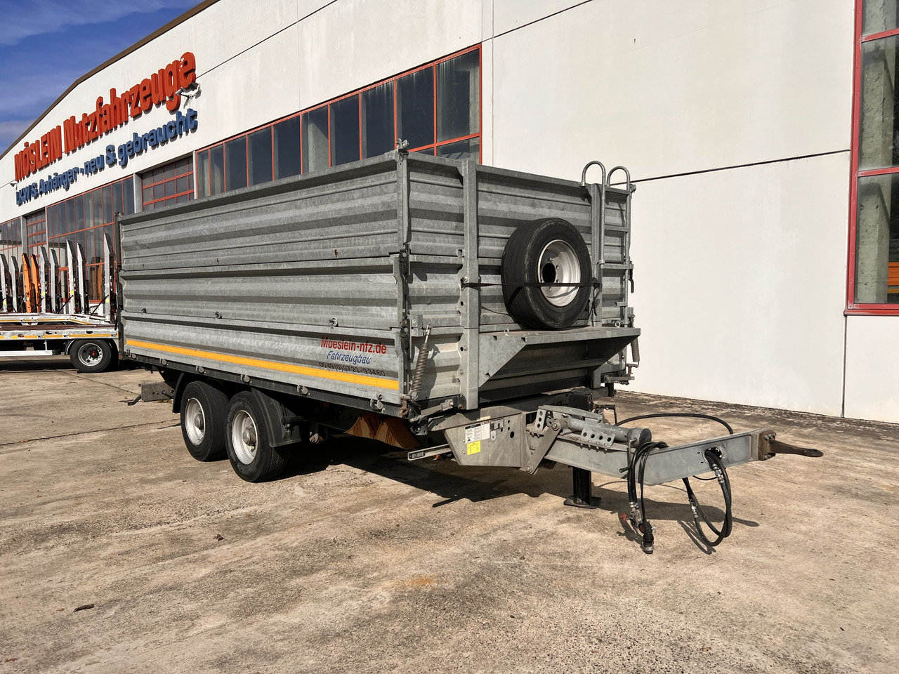 Möslein TDS 13 Schwebheim 13 t Tandemkipper- Tieflader, Aufsatzbordwände - Piekabe pašizgāzējs: foto 5 Möslein TDS 13 Schwebheim 13 t Tandemkipper- Tieflader, Aufsatzbordwände - Piekabe pašizgāzējs: foto 5
